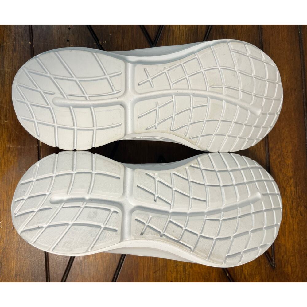 Oofos OOMG SPORT LS Women's Athletic Sneaker White US Size 9 EU40 - Picture 5 of 9